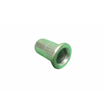 Riveklé M6 Megane N4