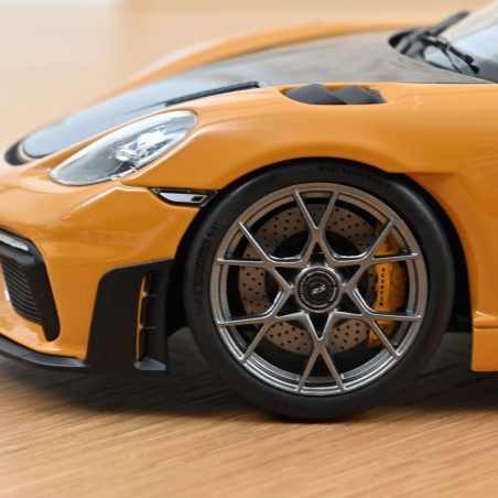 Miniature Porsche Cayman GT4 RS 2023 PACK WEISSACH Jaune BAHAMA 1/18 - Norev