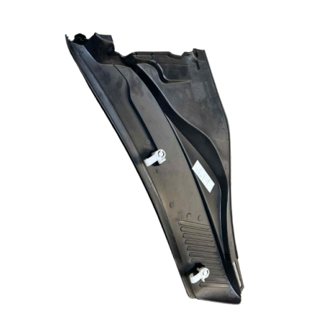 Grille baie de parebrise droite Clio 2 RS